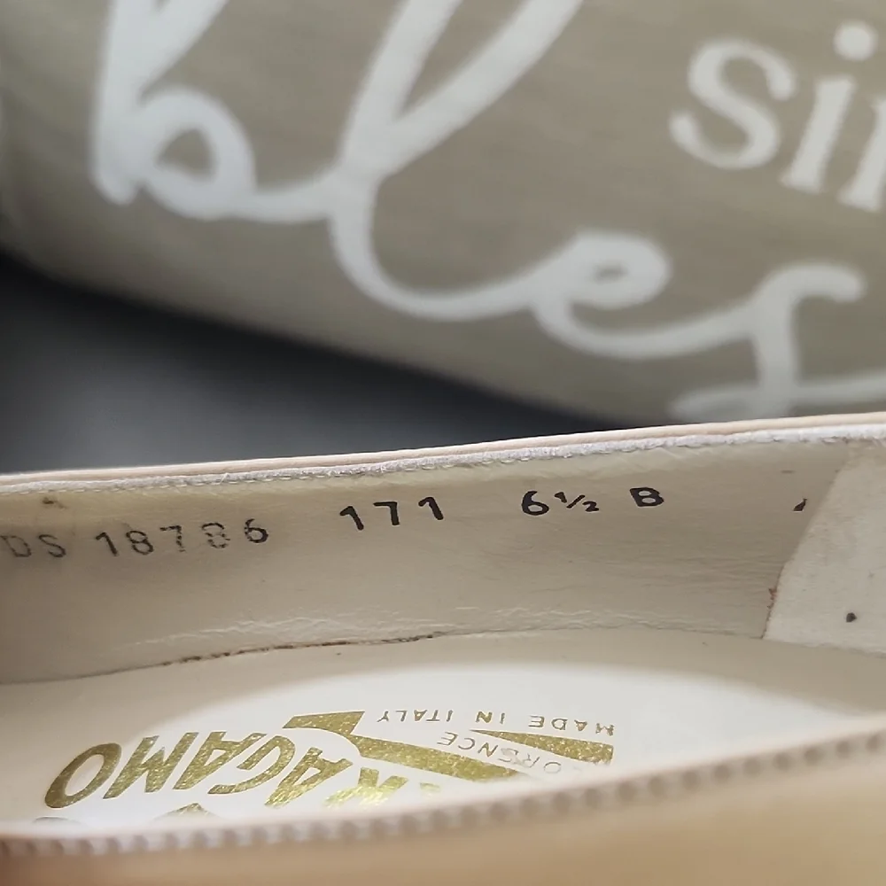 Salvatore Ferragamo Beige  Leather Pointed-Toe Pumps - Picture 6 of 11